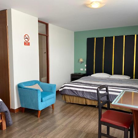 Venecia Hotel Carrion トルヒーリョ エクステリア 写真