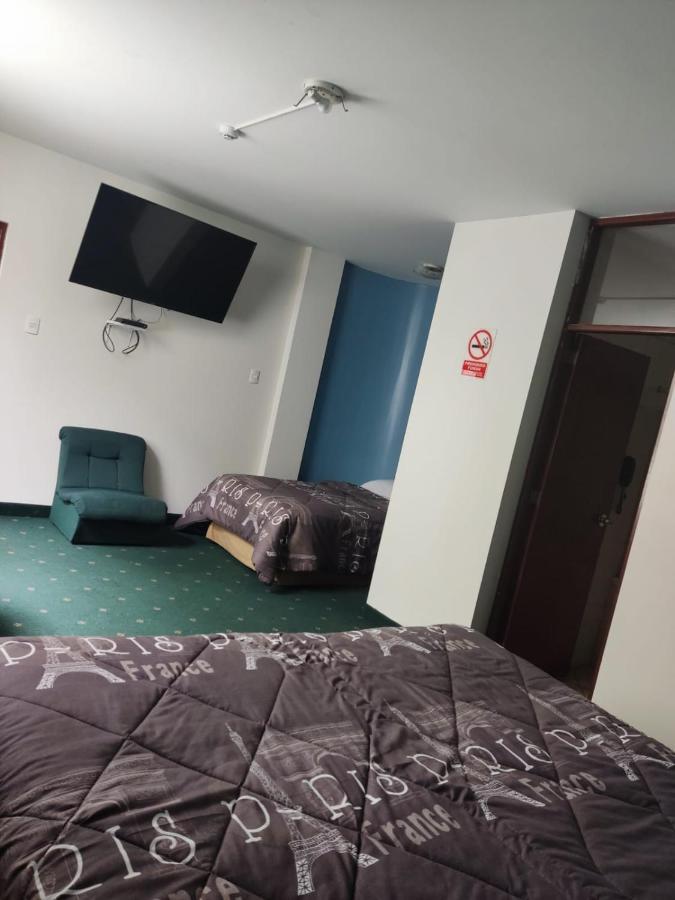 Venecia Hotel Carrion トルヒーリョ エクステリア 写真