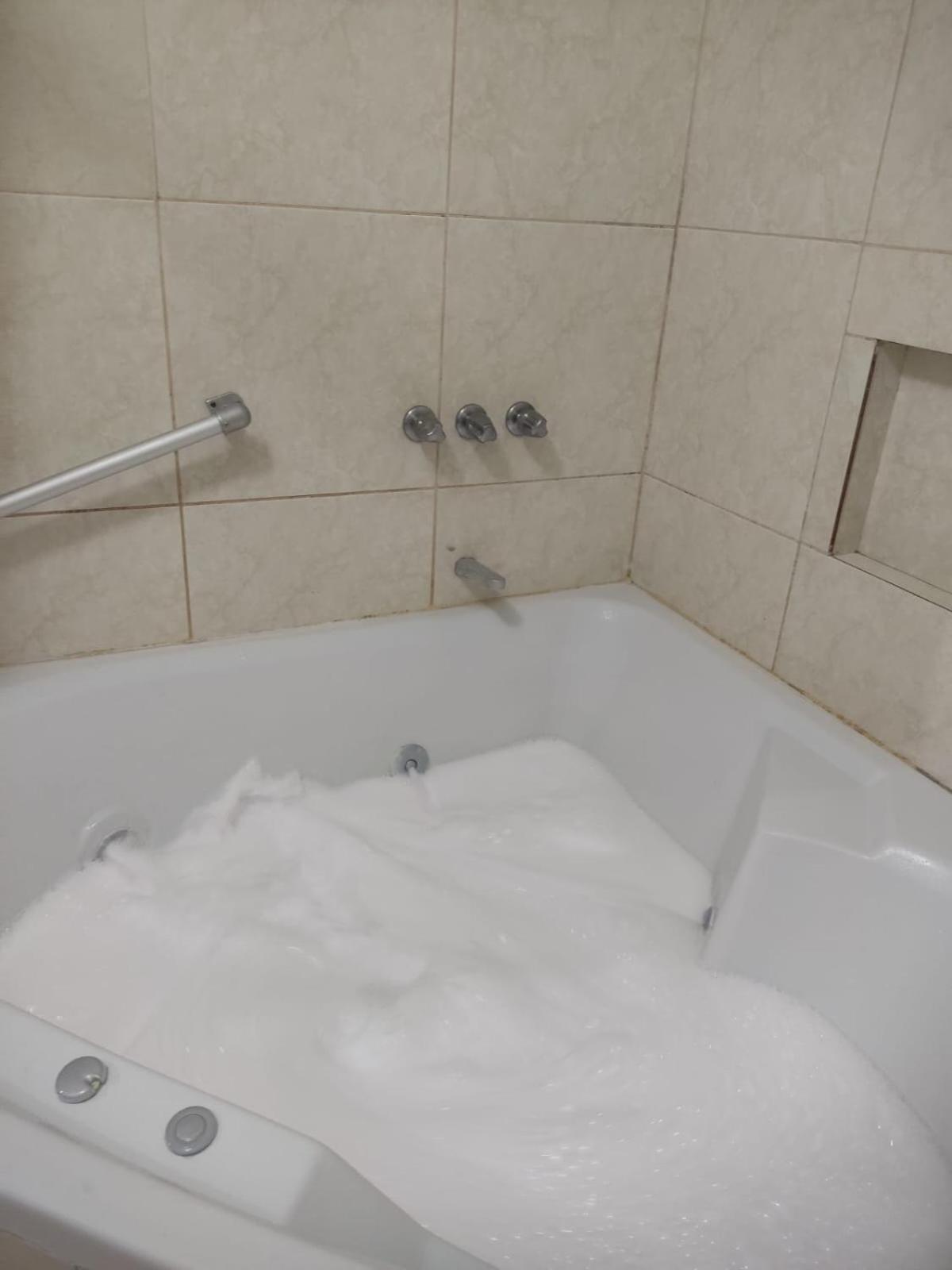 Venecia Hotel Carrion トルヒーリョ エクステリア 写真
