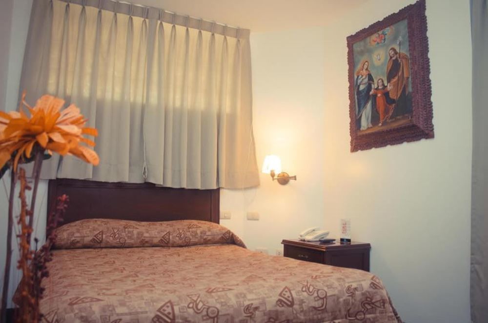 Venecia Hotel Carrion トルヒーリョ エクステリア 写真