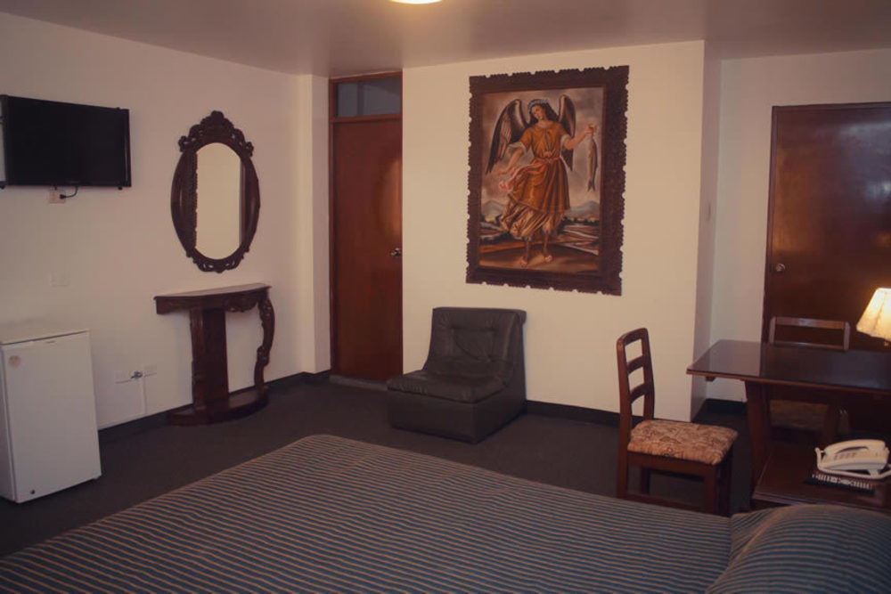 Venecia Hotel Carrion トルヒーリョ エクステリア 写真